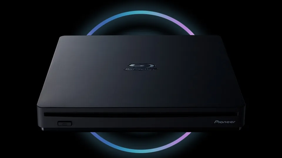 „Pioneer“ traukiasi iš „Blu-ray“ verslo: japonų milžinė pagrindinį dėmesį skirs visai kitiems produktams