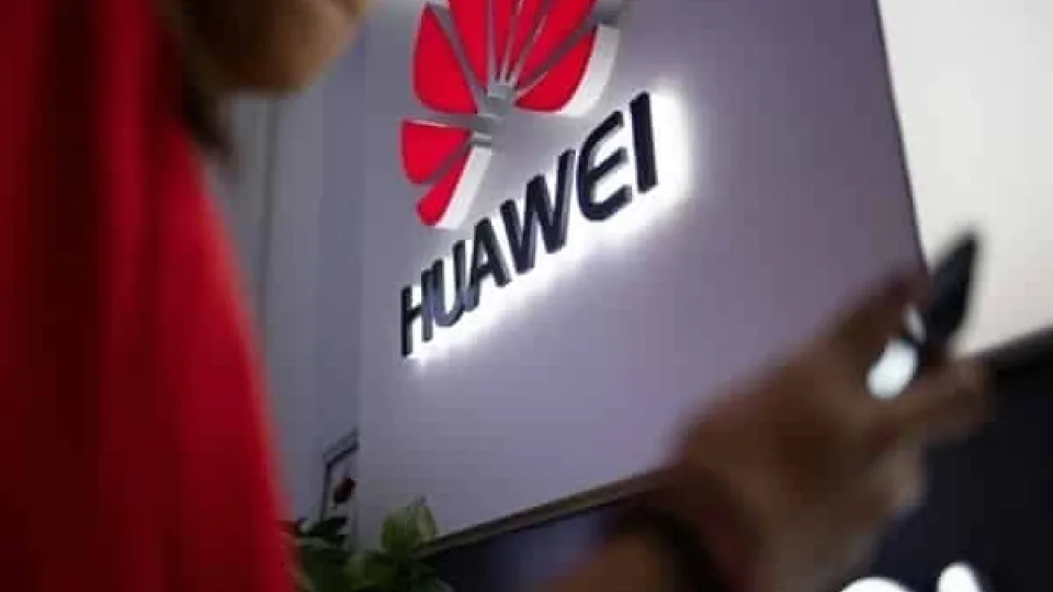„Huawei“ užpatentavo dvi kamerų technologijas – „Cine-Lens“ ir „Camera Matrix“