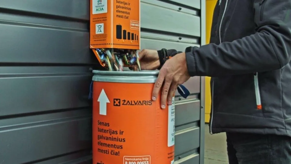 Susirūpinę atliekų tvarkytojai įspėja: nerūšiuojant ir nerenkant baterijų ir nešiojamųjų akumuliatorių, atliekų įmonės degs kasdien