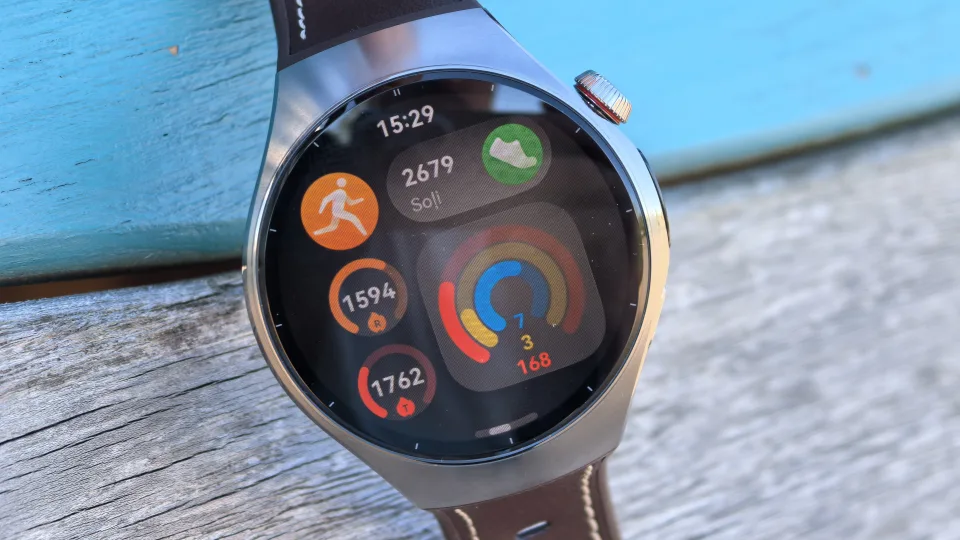 „Huawei Watch 5“ išmanusis laikrodis stebina ne tik dizaino sprendimais, bet ir naujausiomis technologijomis