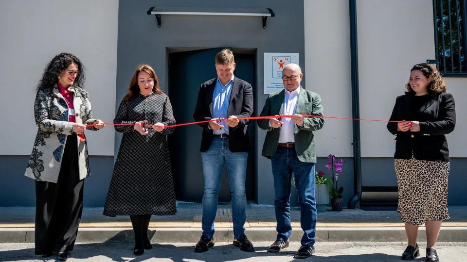 Nuo balandžių iki pagalbos rankos: Kaune duris atvėrė nauji namai tiems, kam jos labiausiai reikia
