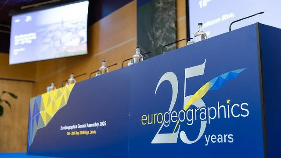 Atviri duomenys kelia grėsmę? Europos institucijos diskutuoja apie dirbtinį intelektą, saugumą ir kontrolę