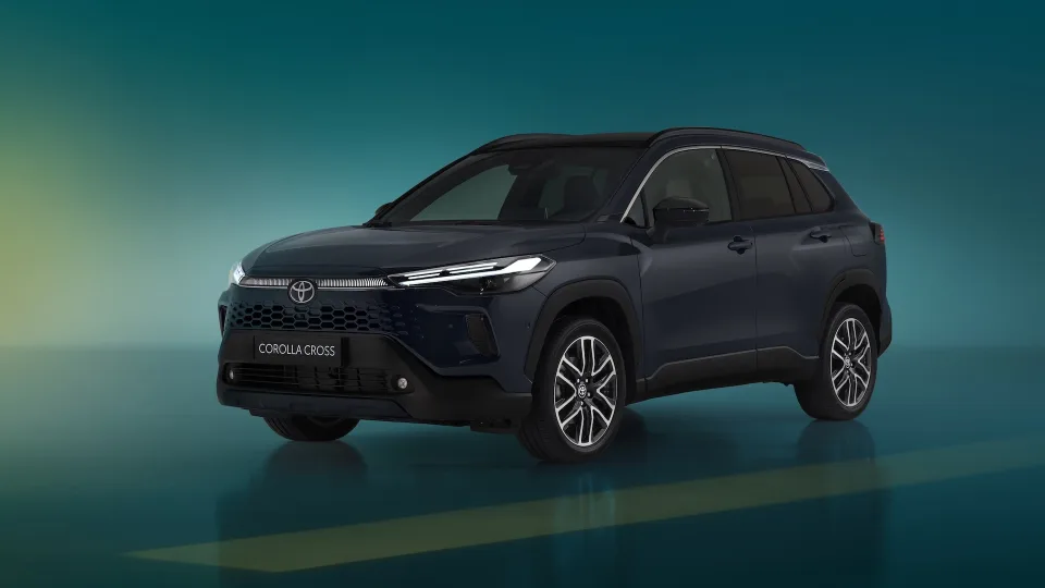 „Toyota“ paskelbė apie atnaujintą „Corolla Cross“ automobilį: jau aišku ir kiek ši naujiena kainuos Lietuvoje