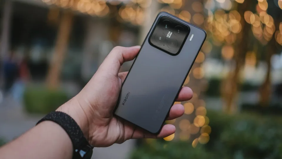 „Xiaomi“ ruošiasi naujųjų flagmanų pristatymui: aiškėja, kada įvyks oficialus „Xiaomi 16“ debiutas