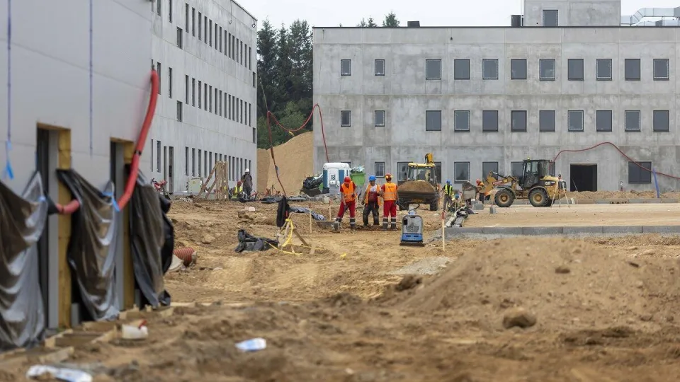 KAM skelbia Kairių karinio miestelio vystymo ir priežiūros paslaugų pirkimą, ruošiamas įspūdingas projektas