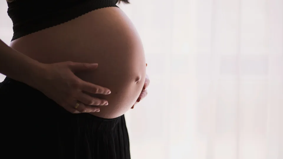 Tyrimas atskleidė stulbinančią tiesą: kuo dažniau pykina nėštumo metu, tuo protingesnis gali būti jūsų vaikas