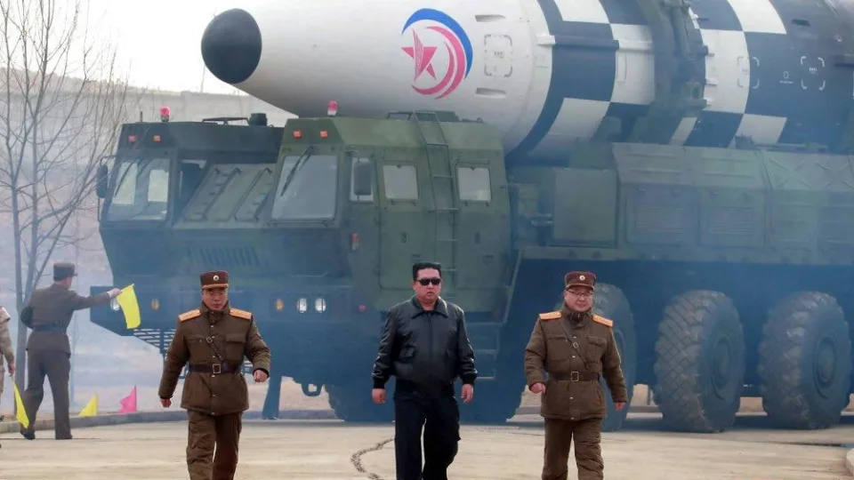 Šiaurės Korėjos raketos Rusijos rankose: rusai jas patobulino ir jau grasina Ukrainos gynybos sistemoms
