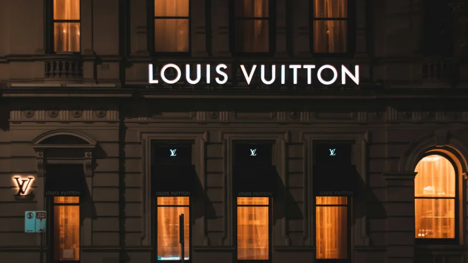 Milžiniška mados kaina: „Louis Vuitton“ siūlo rankinę, kurios kaina nustebins net ir visko mačiusius