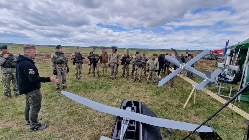 Neįveikiamas danguje: lietuviškas dronas pralaužė rusų gynybą, bet buvo numuštas po herojiško žygio