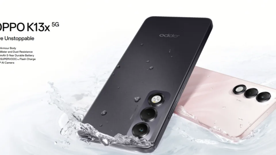 „Oppo“ pristatė naująjį „K13x“ išmaniojo telefono modelį su stilingu dizainu ir puikiomis atsparumo savybėmis