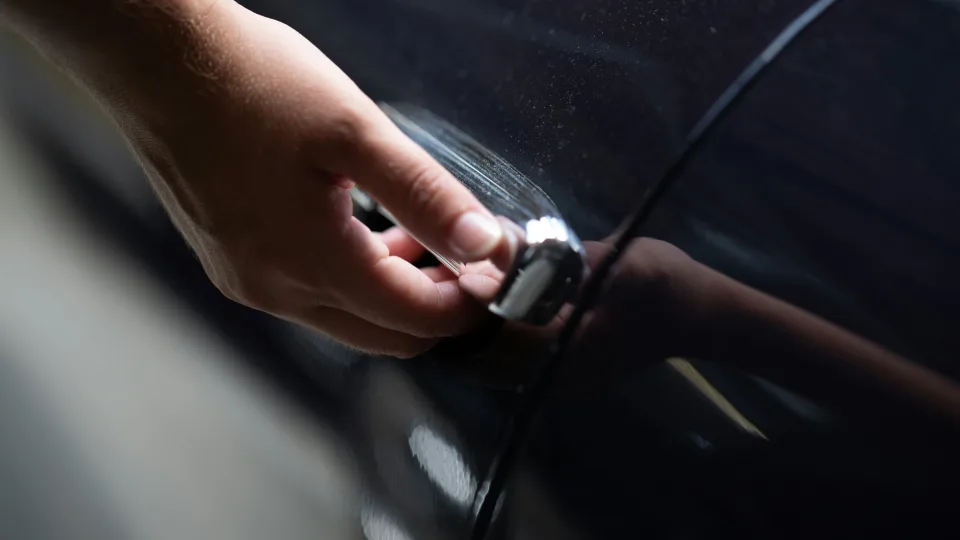 Sveikas protas nugalėjo: Kinija atsisako automobilių detalių, kurios ilgai erzino