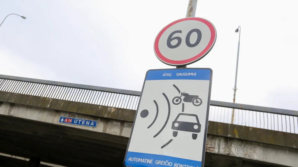 Vairuotojai iš Ukrainos liko be žado: policija pateikė sąskaitą už visus greičio nuodėmių metus