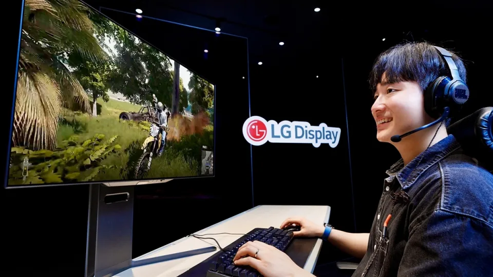 „LG Display“ pradeda naujos kartos žaidimams skirtų OLED ekranų gamybą, pasiūlys puikias savybes