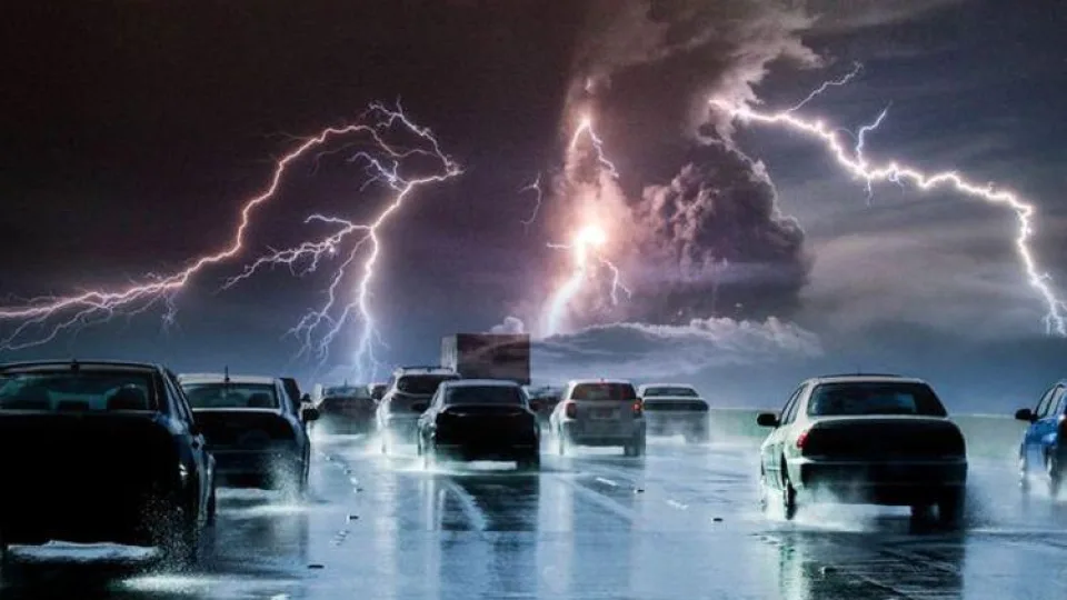 Sinoptikai įspėja visus šalies gyventojus: užklups ciklonas iš Skandinavijos, pasakė, kokie orai atkeliauja