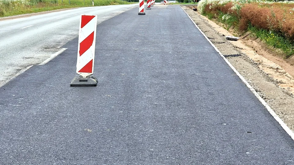 Pažadai pagaliau tapo realybe: tarp Radviliškio ir Aukštelkų jau tiesiamas milijoninis dviračių takas