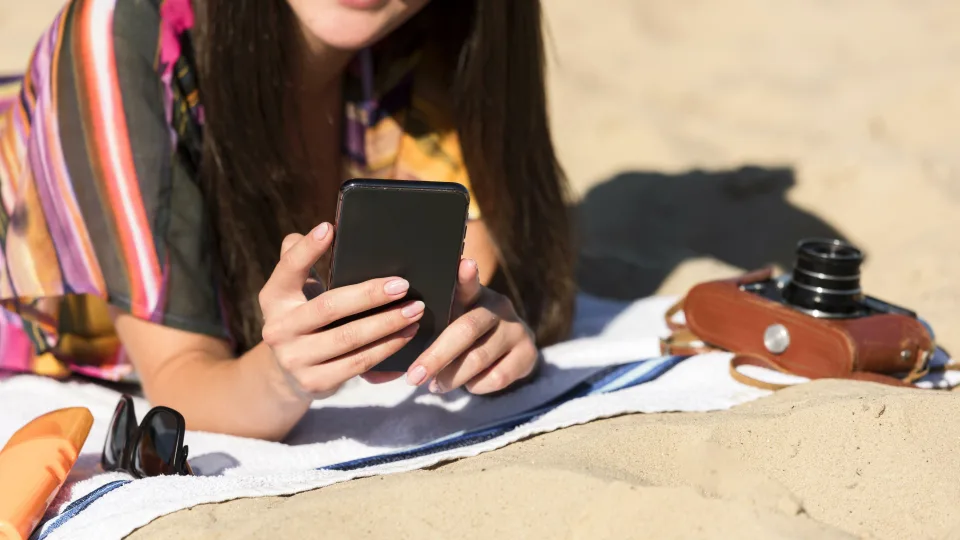 Gydytojai skambina pavojaus varpais: dieną be išmaniojo telefono išgyvena vis mažiau žmonių