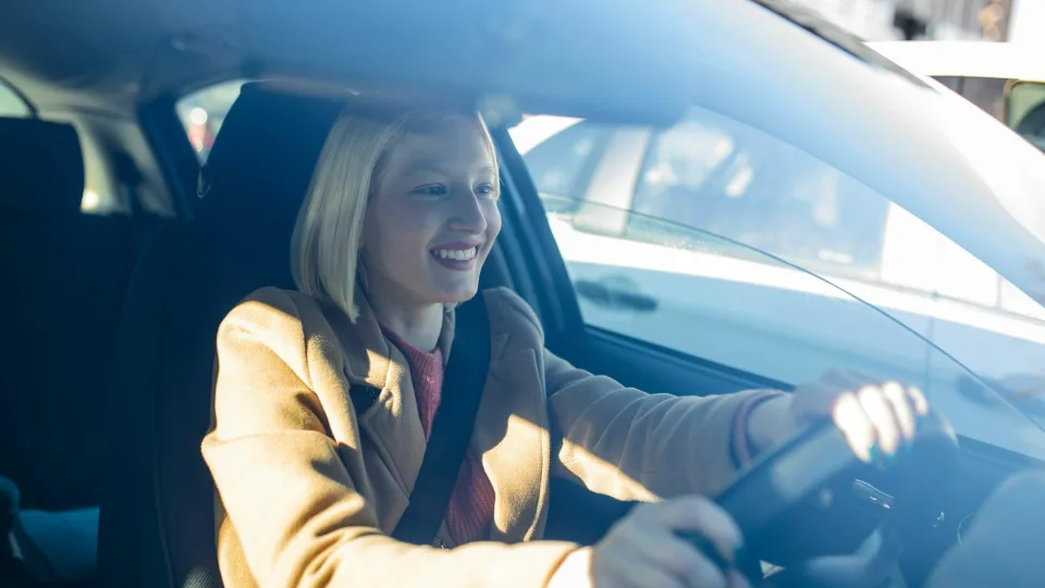 Turėti nuosavą automobilį ar nuomotis? Daugelis daro klaidą, kuri kasmet kainuoja tūkstančius eurų