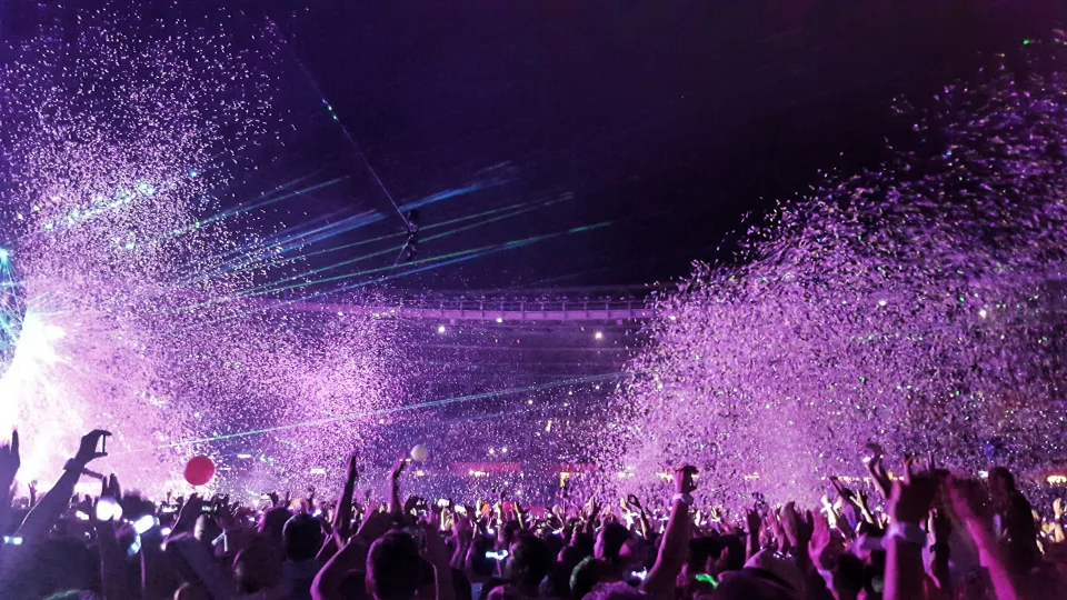 „Coldplay“ koncertas ir vadovo skandalas: kada kamera tampa teisinių problemų pradžia?