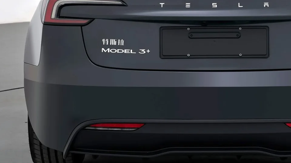 800 įveiktų kilometrų su vienu įkrovimu? „Tesla Model 3+“ gali nustatyti naują elektromobilių standartą