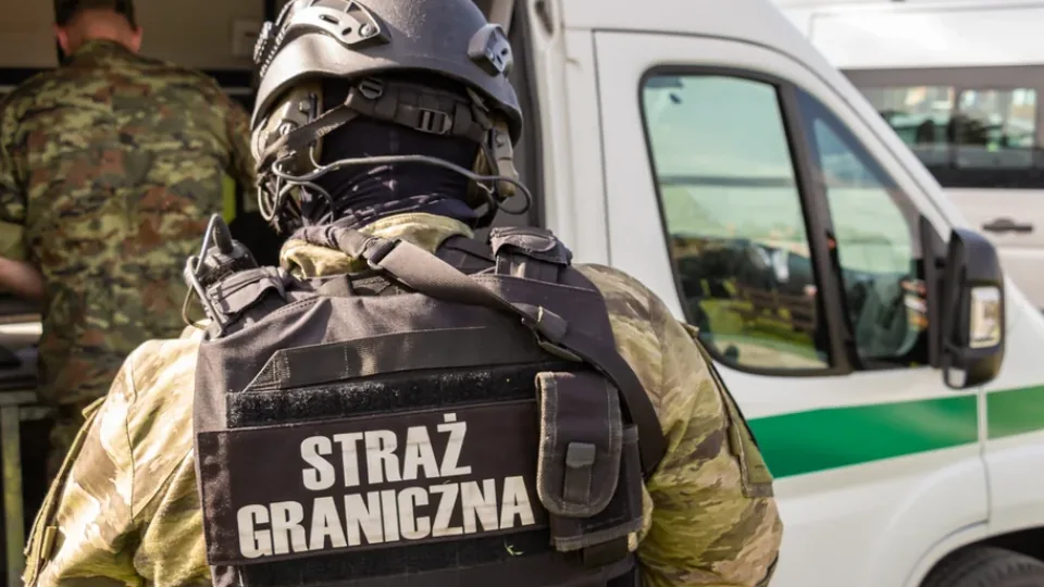 Lenkija susiduria su rimtomis problemomis: pasienyje užfiksuota 130 bandymų kirsti sieną, situacija įtempta