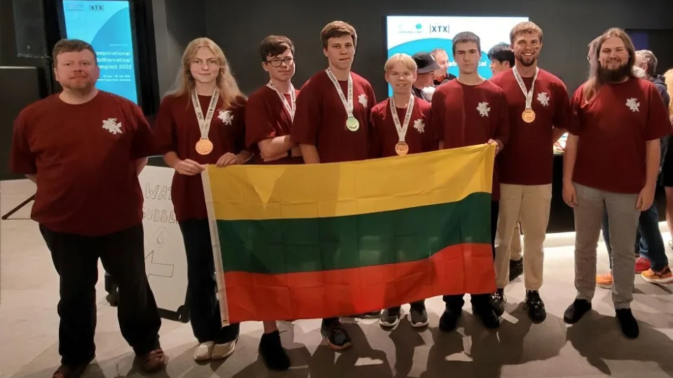 Pasaulinėje matematikos olimpiadoje – 5 lietuvaičių iškovoti bronzos medaliai ir Lietuvos pasiūlytas uždavinys