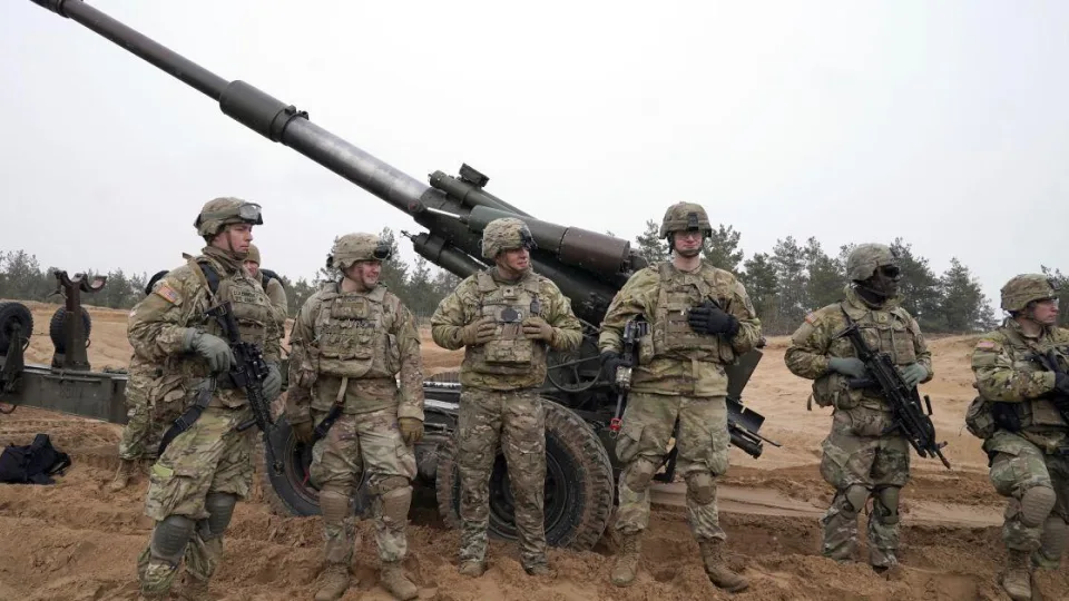 Amerikiečių kariai ruošiasi palikti Europą? JAV kariuomenės mažinimas Europoje jau dabar kelia paniką