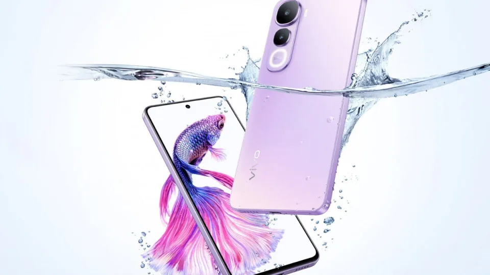 „Vivo“ pristatė naująjį „Y400“ telefono modelį su „Snapdragon 685“ procesoriumi ir didelės talpos baterija