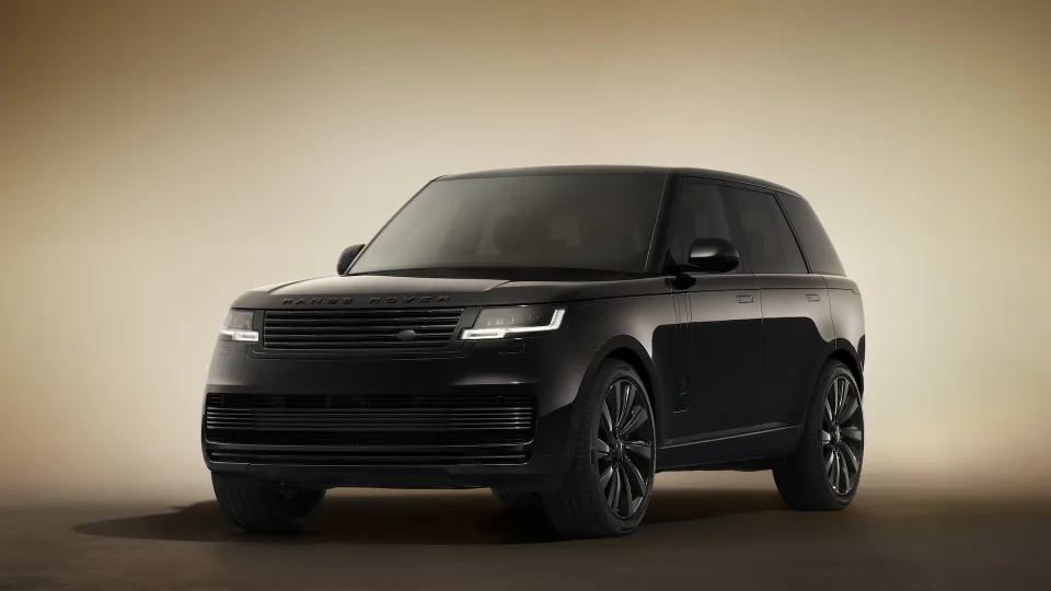 Kai prabanga tampa pojūčiu: „Range Rover“ flagmano šeimą papildė naujausioji versija