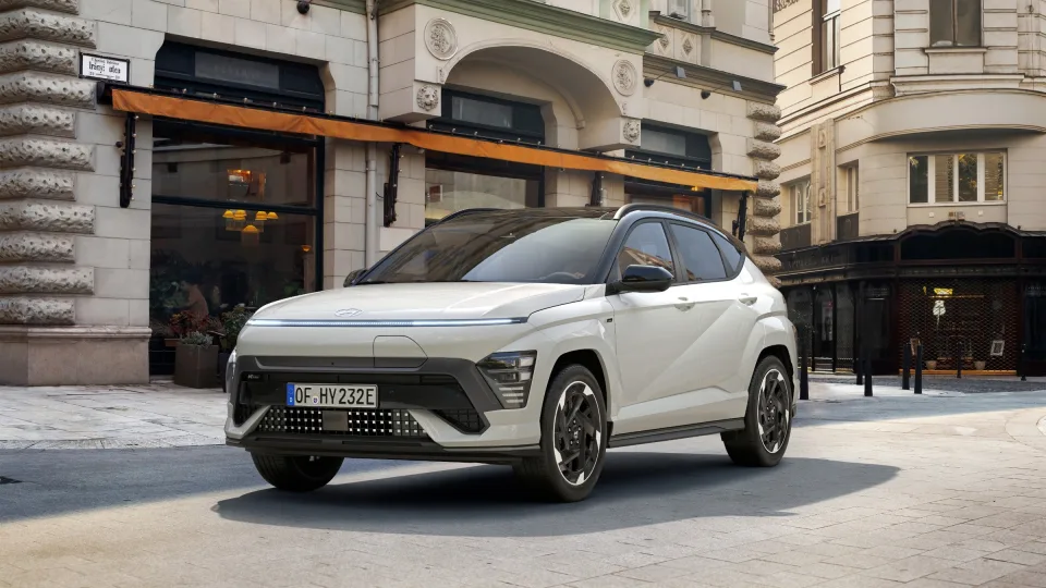 Atkreipė dėmesį į detales: elektrinių automobilių veteranai vis dar turi ko pamokyti ir naujausius modelius