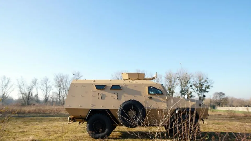 Kiekviena mašina gali išgelbėti gyvybes fronte: Ukraina gaus dar 50 prancūziškų „Bastion“ šarvuočių