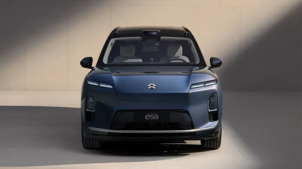 Pristatytas naujasis „Nio ES8“ elektrinis automobilis su itin greitu įkrovimu ir tinkantis visai šeimai