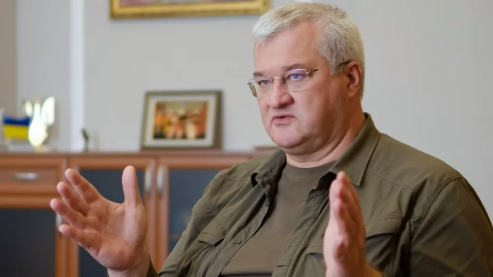 Trumpo pasiuntinys žengia į diplomatinę sceną, jau prasidėjo svarbiausios derybos dėl Ukrainos