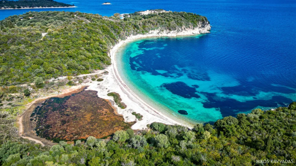 Planuojate atostogas rudenį? Ši Graikijos sala rudenį pakeri ramybe, grožiu ir stebinančiai žemomis kainomis