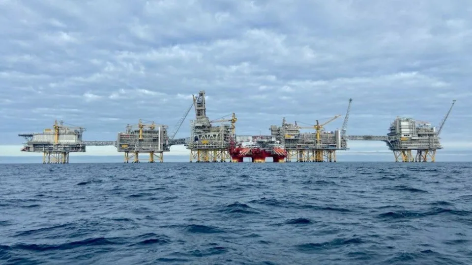 „Orlen“ pasirašė pirmąją ilgalaikę sutartį su Norvegijos bendrove „Equinor“, sutarė dėl ilgalaikio naftos tiekimo