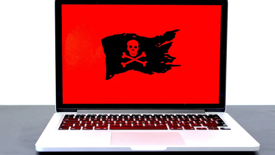 Mirtinas pareigūnų smūgis piratavimui: 136 mln. internautų liko be sporto transliacijų, tai keičia viską