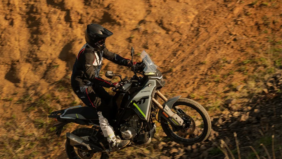 Vis daugiau pirkėjų renkasi A2 kategorijos motociklus: atrodo silpnas, bet realybėje galios pakanka
