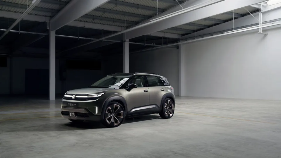 „Volkswagen“ pristato naują elektrinį visureigį, „ID. CROSS Concept“ atspindi naują dizaino kalbą