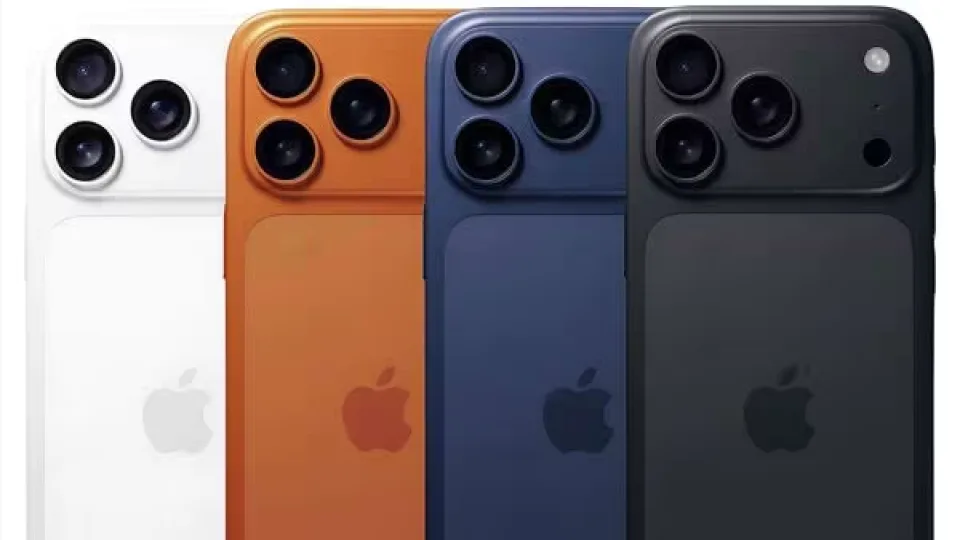 „Apple“ ruošiasi pokyčiams: netrukus net pigiausi „iPhone“ modeliai turės 12 GB operatyviosios atminties