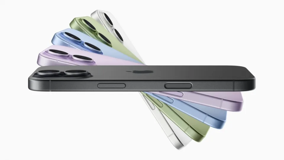 Naujasis „iPhone 17“ išmanusis telefonas pasiūlys atnaujintą ekraną ir dvi 48 MP kameras nugarėlėje