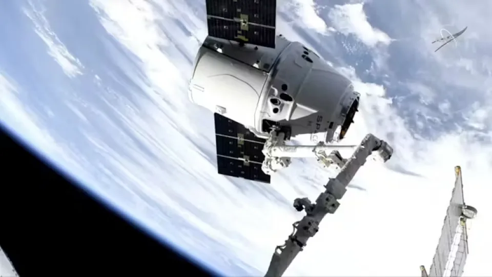 NASA priėmė istorinį sprendimą: Tarptautinė kosminė stotis po kelių metų virs liepsnojančiomis nuolaužomis