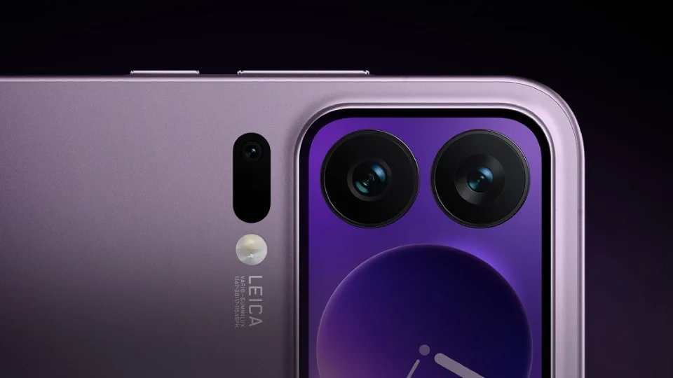 „Xiaomi“ ruošia įspūdingą išmanųjį telefoną su didelės talpos baterija ir galingu procesoriumi