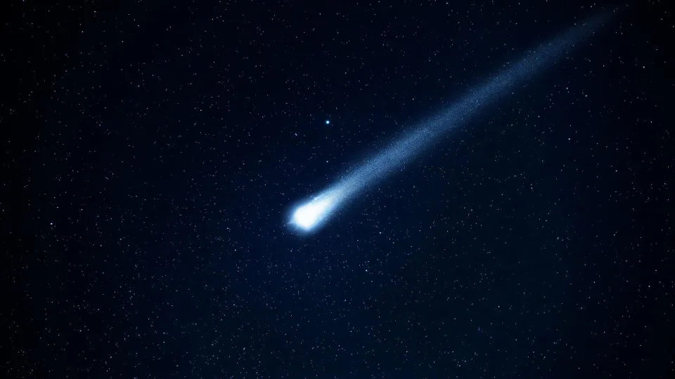 Ar NASA slepia tiesą nuo žmonijos? Neįtikėtinai keista kometa elgiasi taip, lyg ją kas nors valdytų