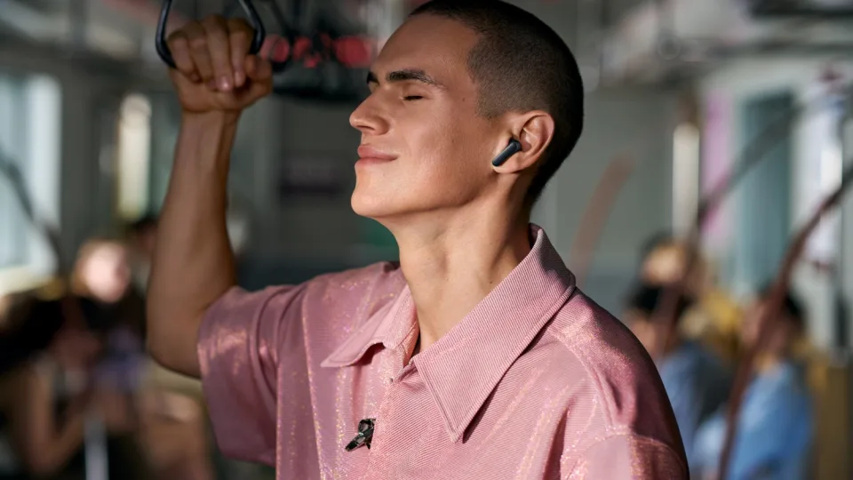 Belaidės ausinės „Huawei FreeBuds 7i“: tiems, kas ieško tylos