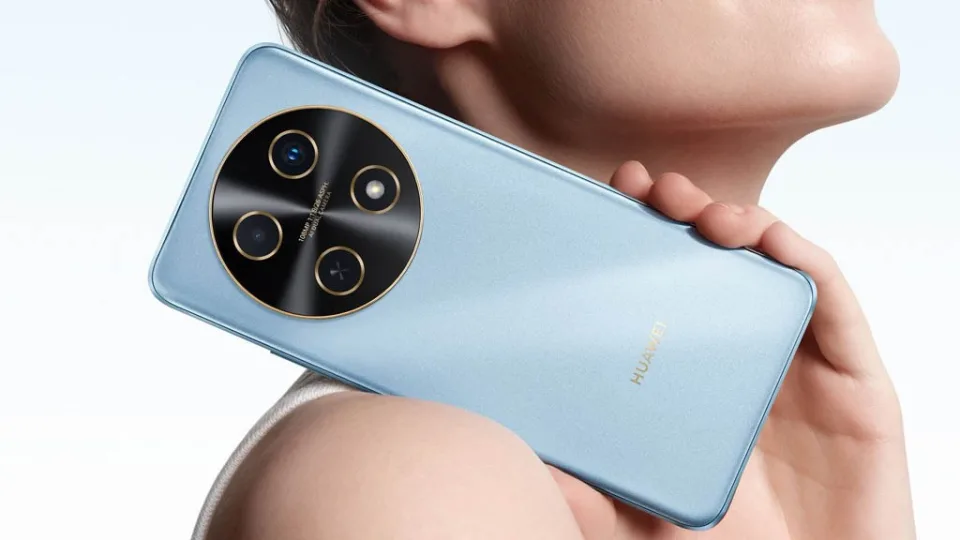 „Huawei“ pristatė naująjį „nova 14i“ modelį su „Qualcomm“ procesoriumi ir didelės talpos baterija