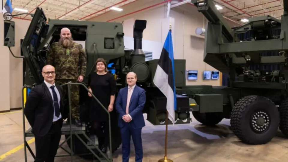 Baltijos šalių gynyba kyla į naują lygį: Estija įsigyja dar daugiau galingų „Himars“ ir „Atacms“ raketų