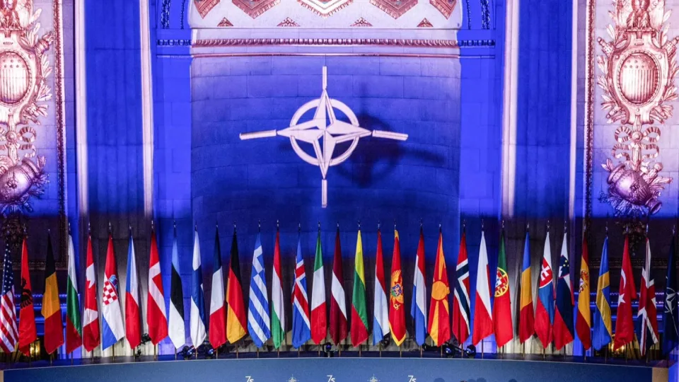 NATO jau ruošiasi pačiam blogiausiam: laikas parodyti dantis Rusijai, bet ar tam išties pasiruošta?