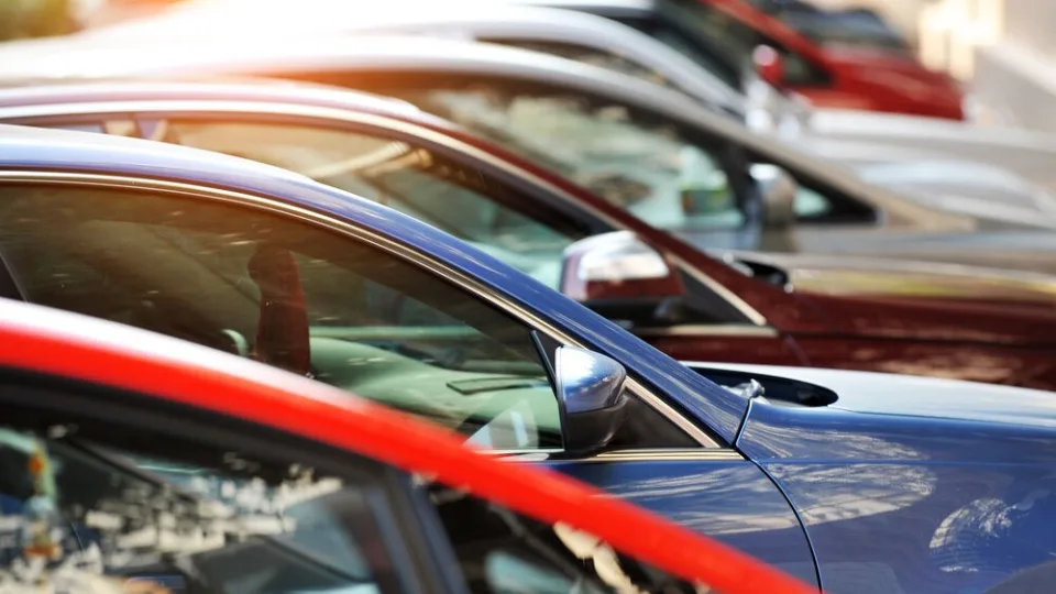 Populiariausių automobilių trejetukas Lietuvoje nesikeičia, įvardijo svarbiausius lietuvių kriterijus
