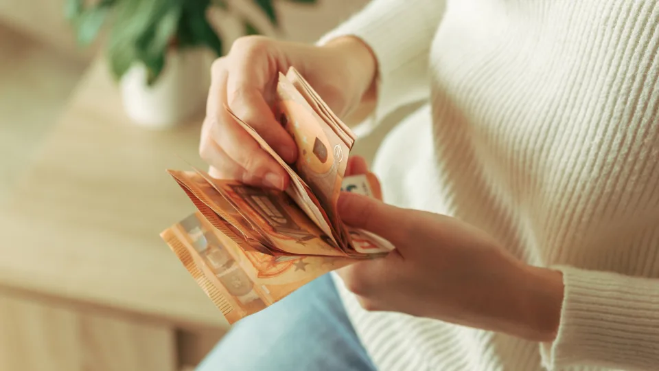 Kritulių nenumatoma, bet pinigų lietus bus: šiems Zodiako ženklams artėja stulbinanti finansinė sėkmė