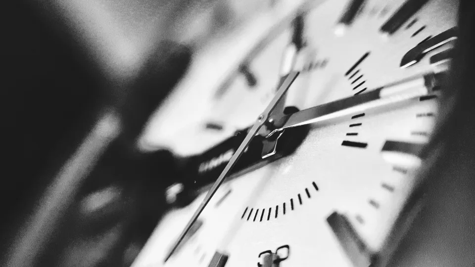 Skandalinga praktika tęsiama ir šiemet: ką ženklai rodo apie artėjančią žiemos laiko reformą?