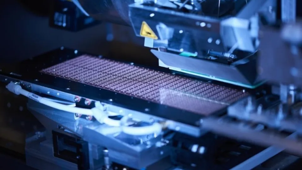 Pasaulį gali ištikti lustų krizė: Kinijos „Wingtech“ perspėja, jog jei „Nexperia“ neatsigaus, gamyba stos